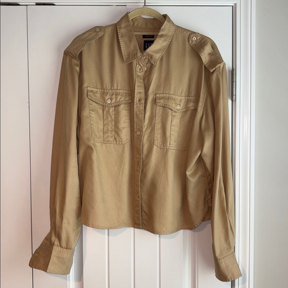 Gap Cropped Utility Shirt - TALL